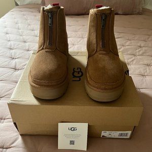NWT UGG Neumel Platform Zip Booties in Chestnut Women’s Size 9